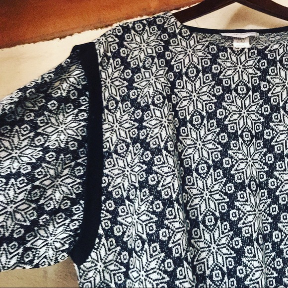 Sharon Anthony vintage B&W snowflake sweater top - Picture 4 of 13